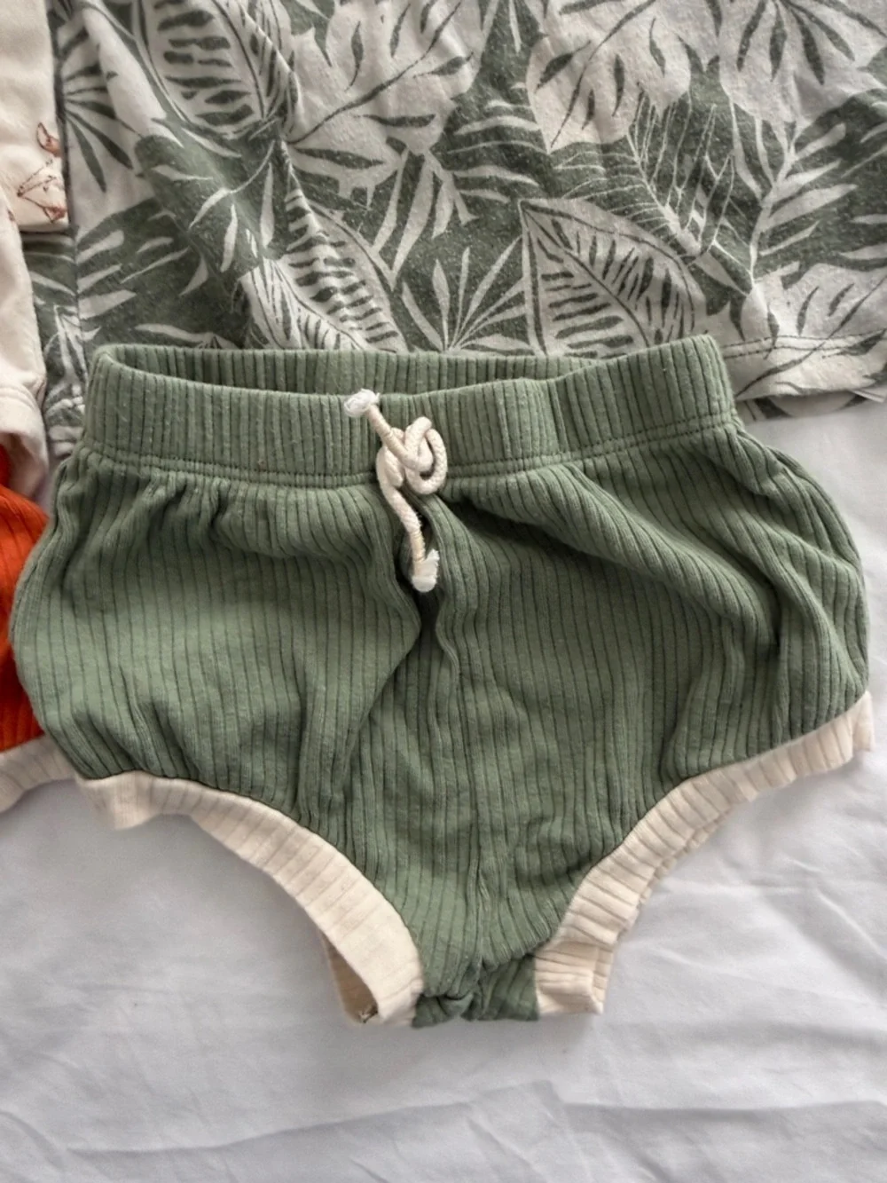 2-Piece Baby Outfit Set - Green Leaf Tee & Orange Ribbed Shorts